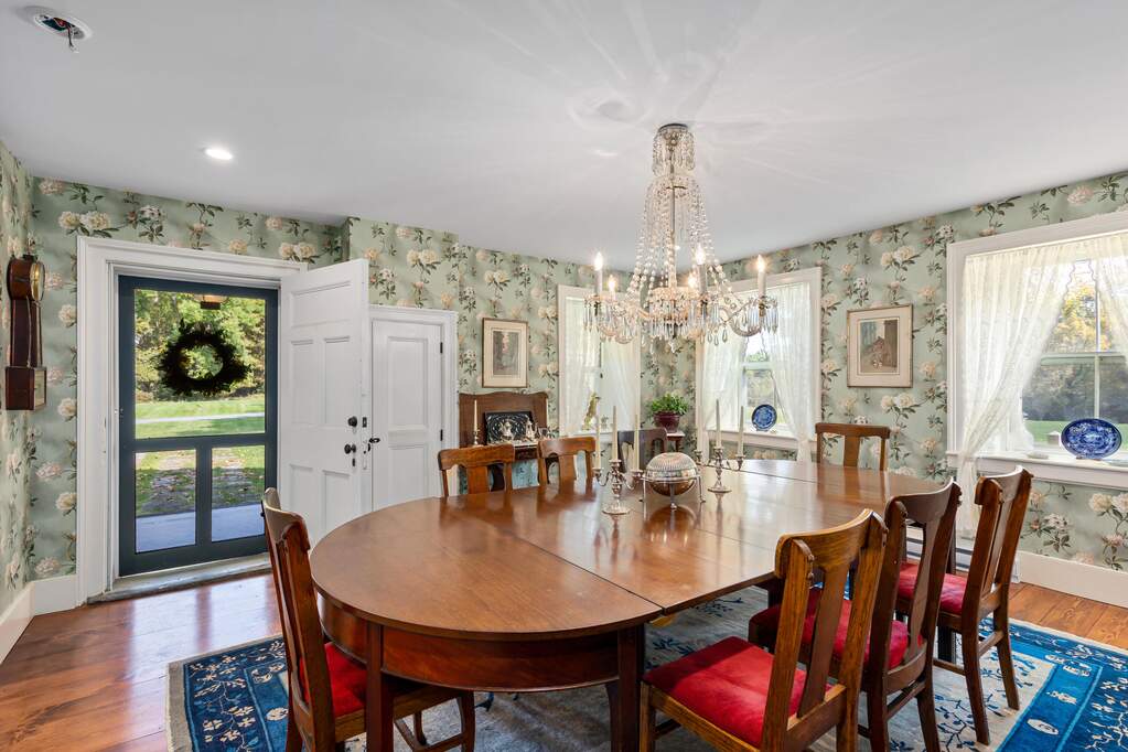4 Bedroom Single Family Home/House's Image 12