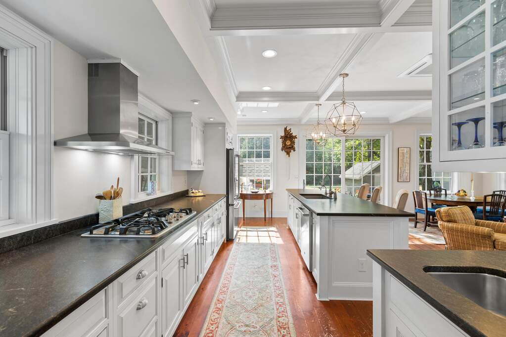 4 Bedroom Single Family Home/House's Image 3