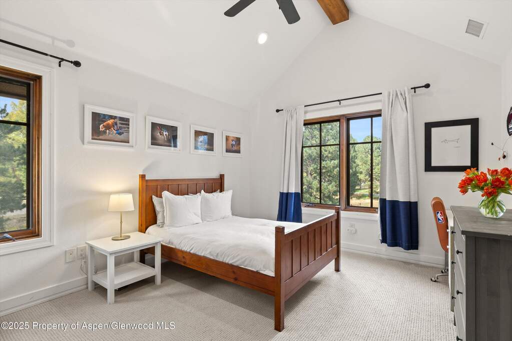 4 Bedroom Single Family Home/House's Image 13
