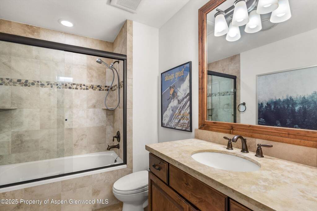 4 Bedroom Single Family Home/House's Image 17