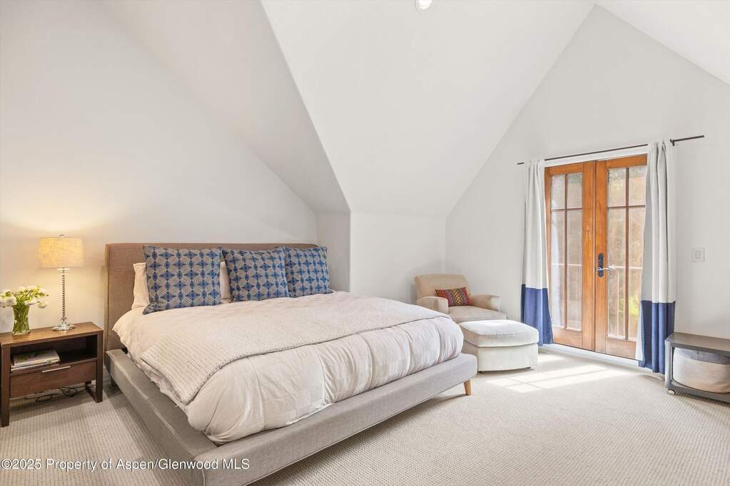 4 Bedroom Single Family Home/House's Image 20