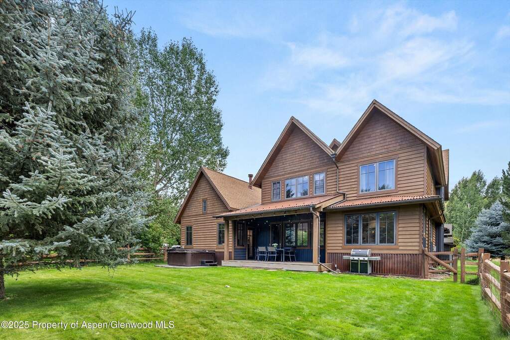 4 Bedroom Single Family Home/House's Image 26