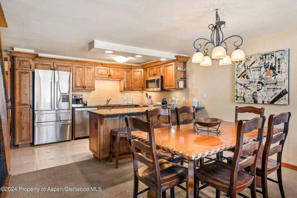 Dining Table and Bar Area