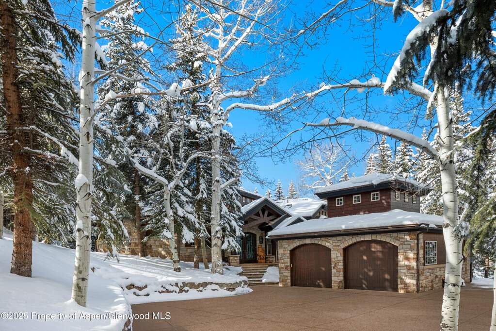5 Bedroom Single Family Home/House's Image 46