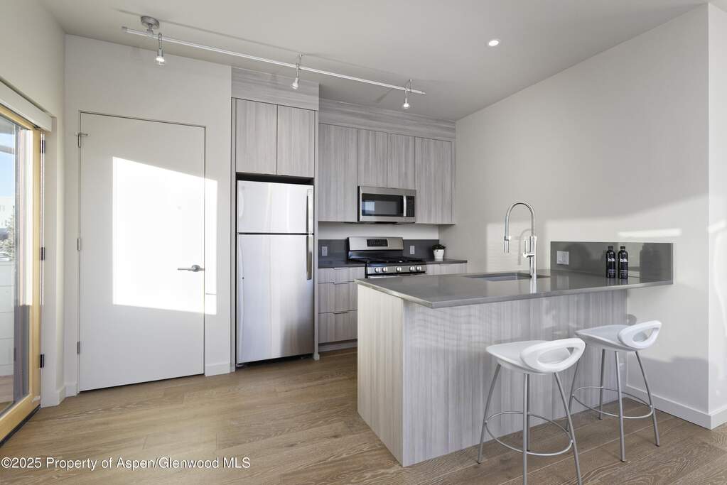 4 Bedroom Single Family Home/House's Image 30
