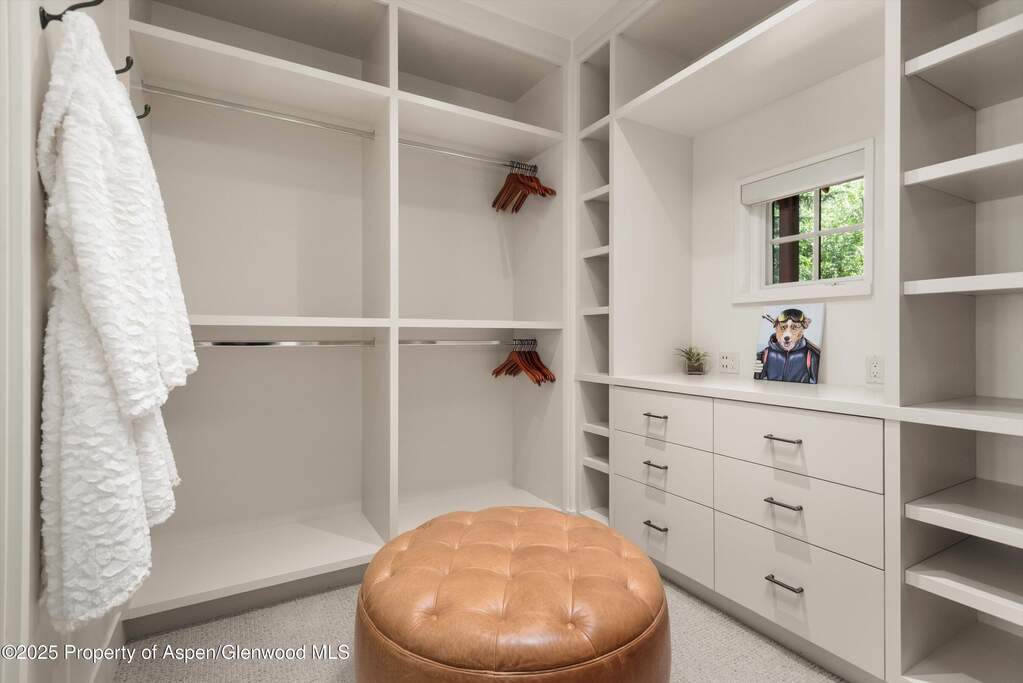 5 Bedroom Apartment/Flat's Image 9
