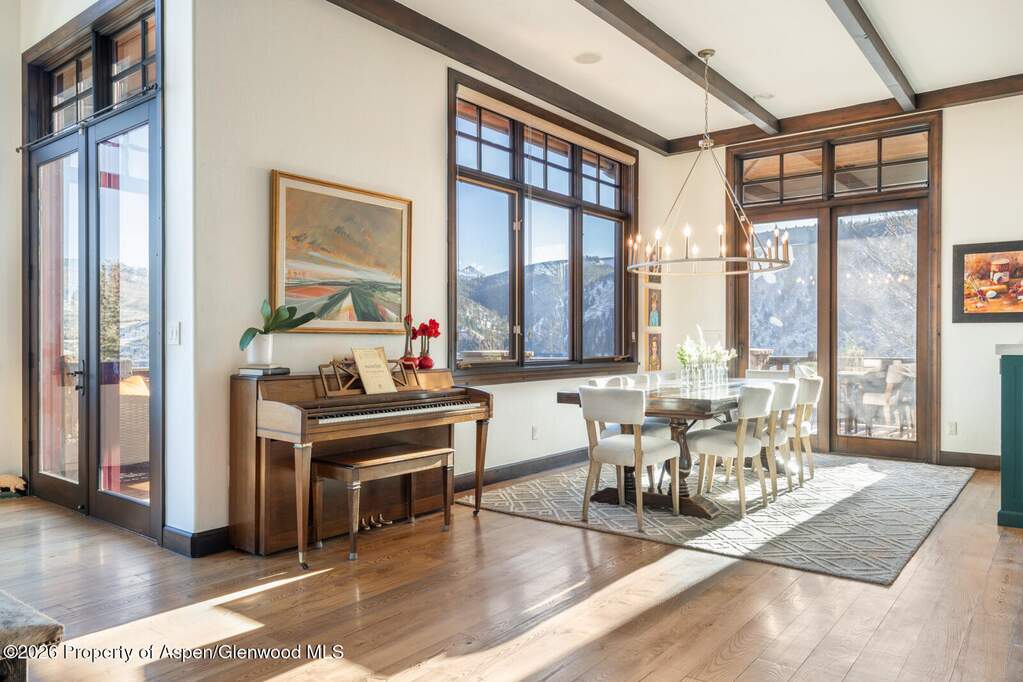 5 Bedroom Single Family Home/House's Image 11