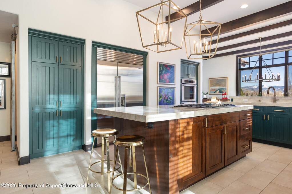 5 Bedroom Single Family Home/House's Image 6