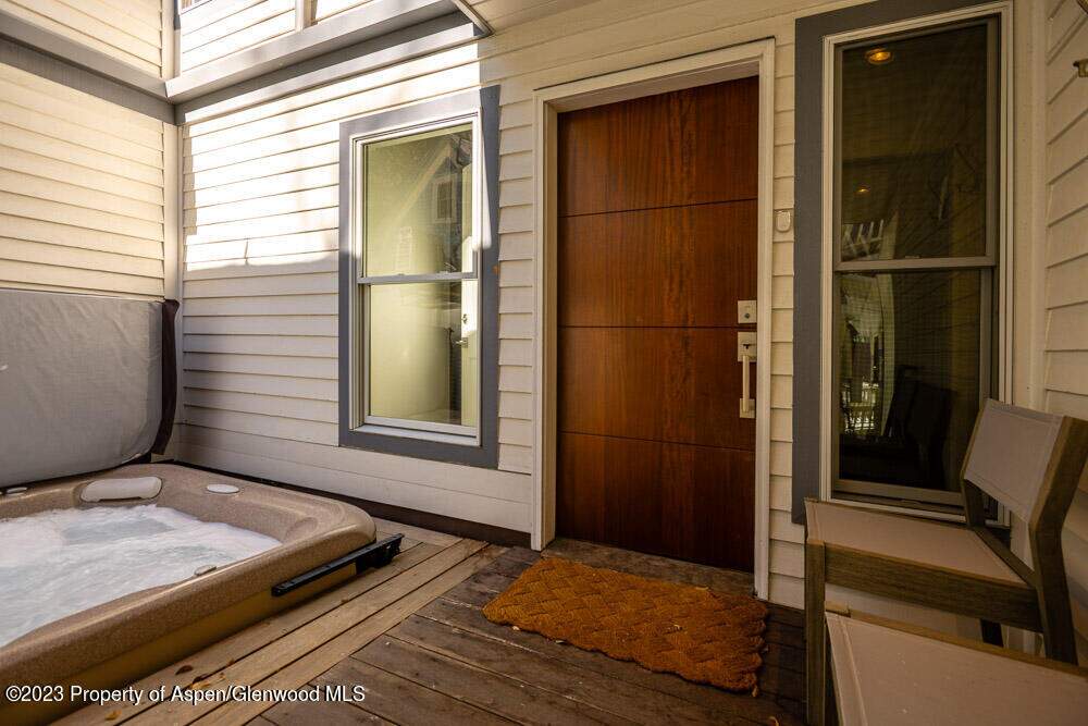 5 Bedroom Single Family Home/House's Image 15