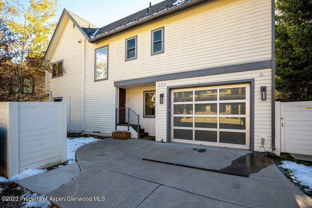 5 Bedroom Single Family Home/House's Image 20