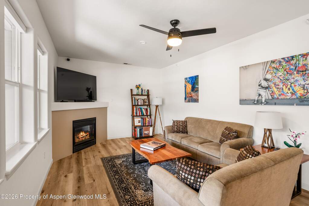 3 Bedroom Apartment/Flat's Image 4