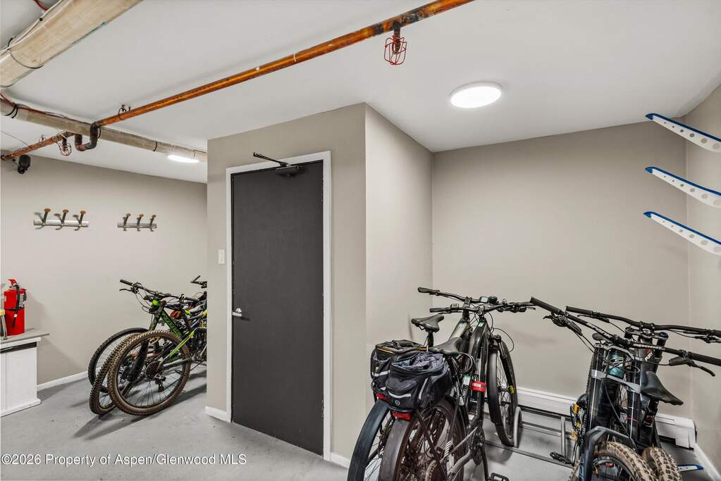 1 Bedroom Apartment/Flat's Image 9