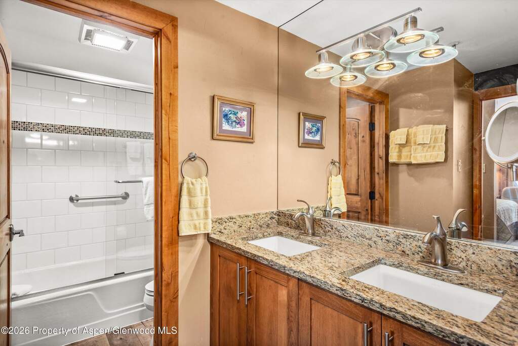 1 Bedroom Apartment/Flat's Image 4
