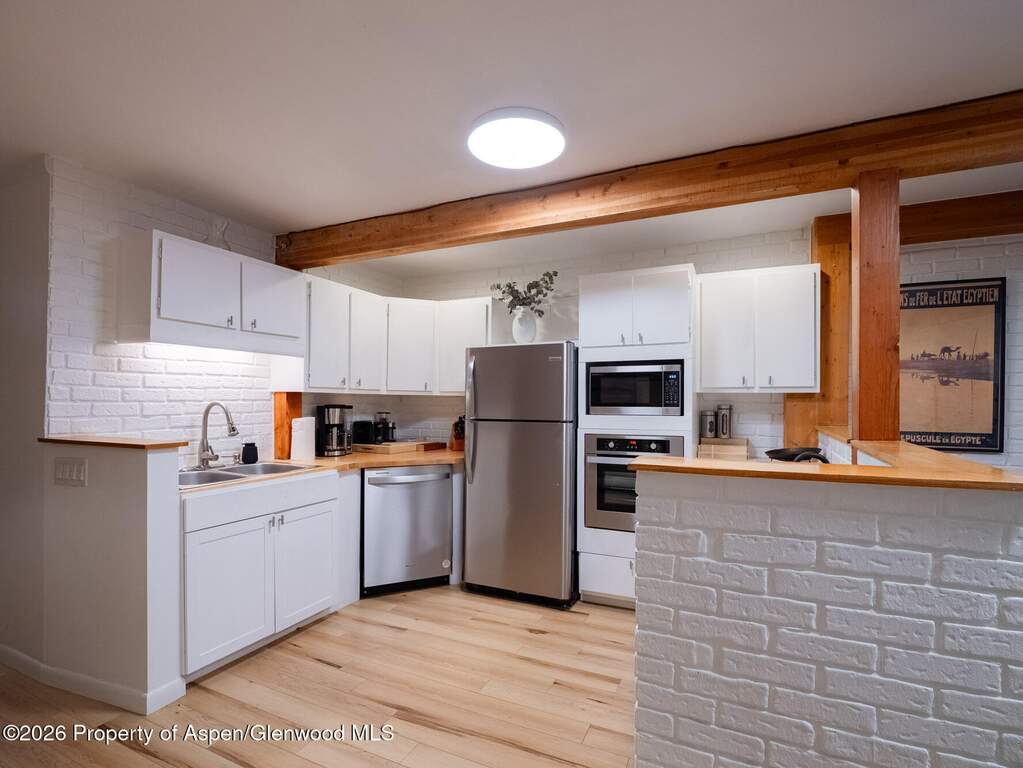 2 Bedroom Apartment/Flat's Image 11