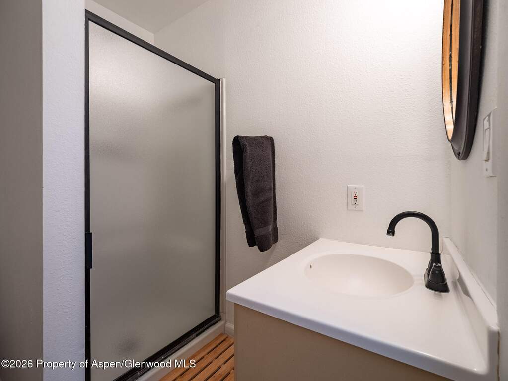 2 Bedroom Apartment/Flat's Image 3