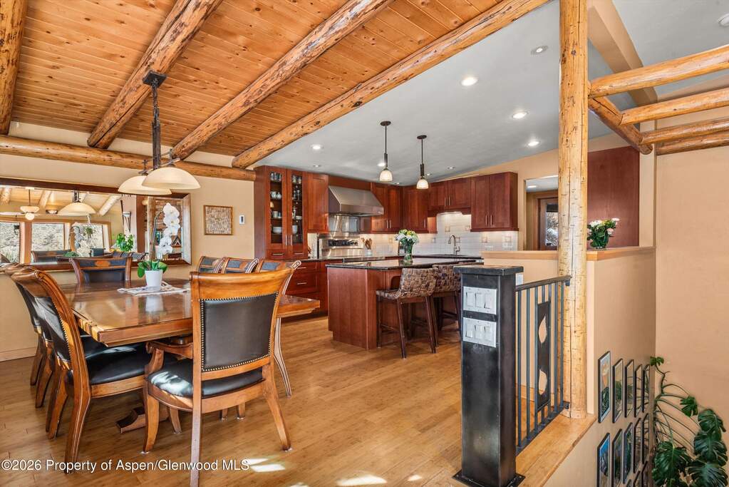 4 Bedroom Single Family Home/House's Image 7