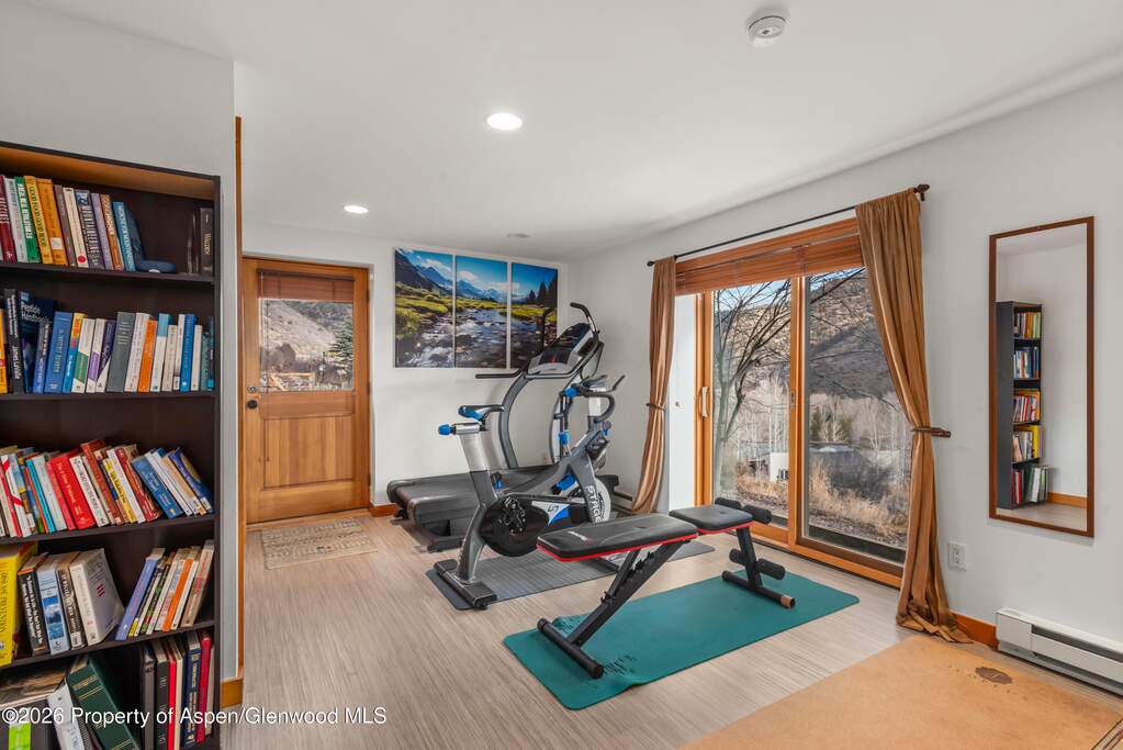 4 Bedroom Single Family Home/House's Image 25