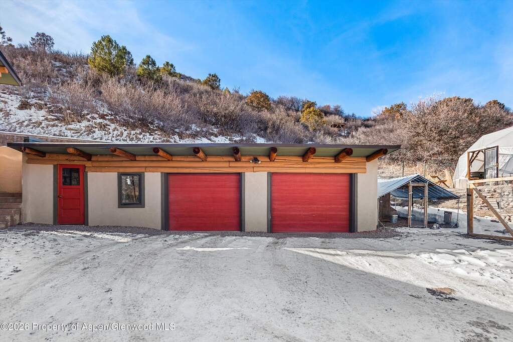 4 Bedroom Single Family Home/House's Image 27