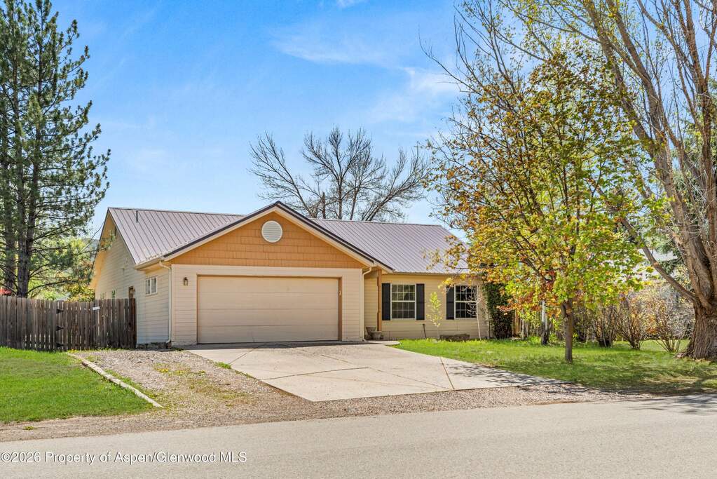 3 Bedroom Single Family Home/House's Image 22
