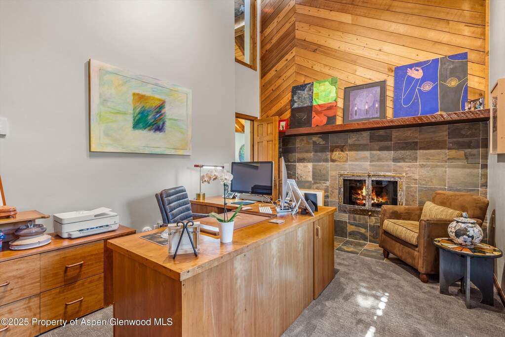 5 Bedroom Single Family Home/House's Image 23
