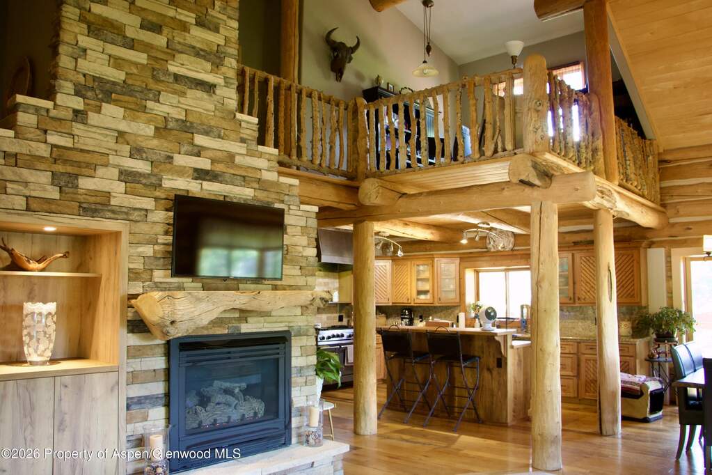4 Bedroom Single Family Home/House's Image 10