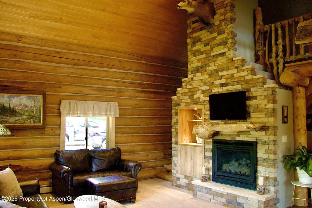 4 Bedroom Single Family Home/House's Image 11