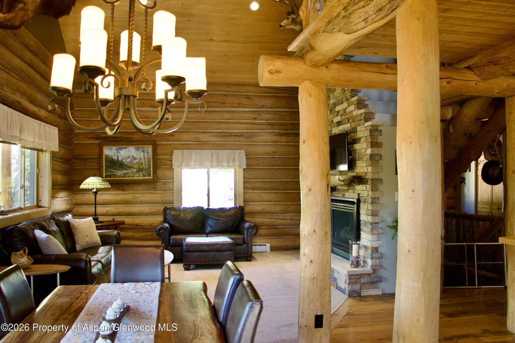 4 Bedroom Single Family Home/House's Image 12