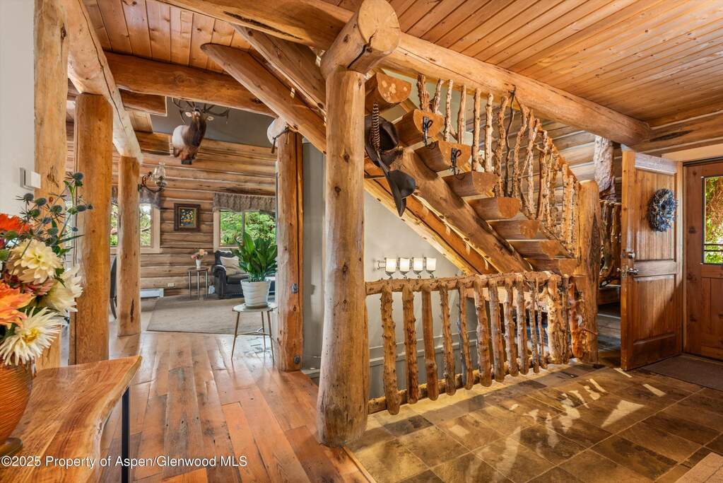 4 Bedroom Single Family Home/House's Image 18
