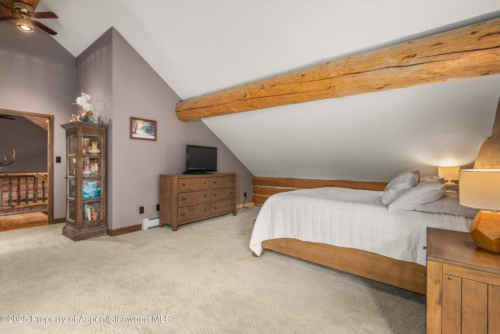 4 Bedroom Single Family Home/House's Image 20