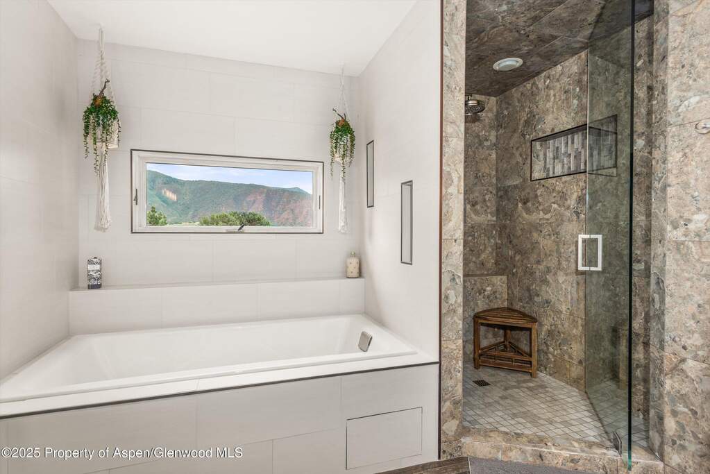 4 Bedroom Single Family Home/House's Image 26