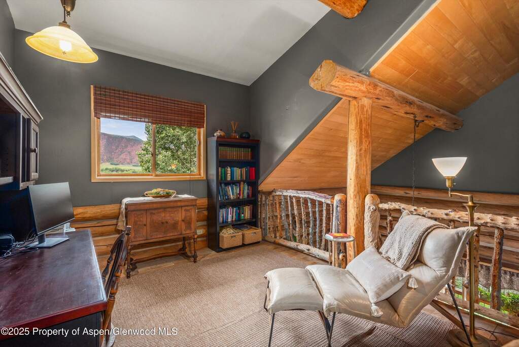 4 Bedroom Single Family Home/House's Image 27