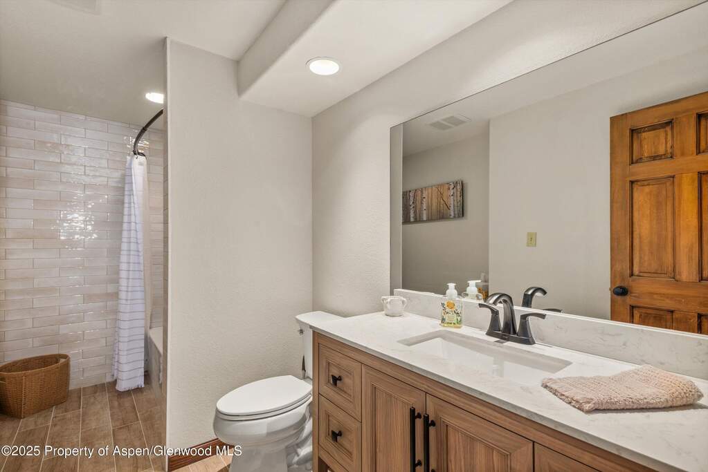 4 Bedroom Single Family Home/House's Image 30