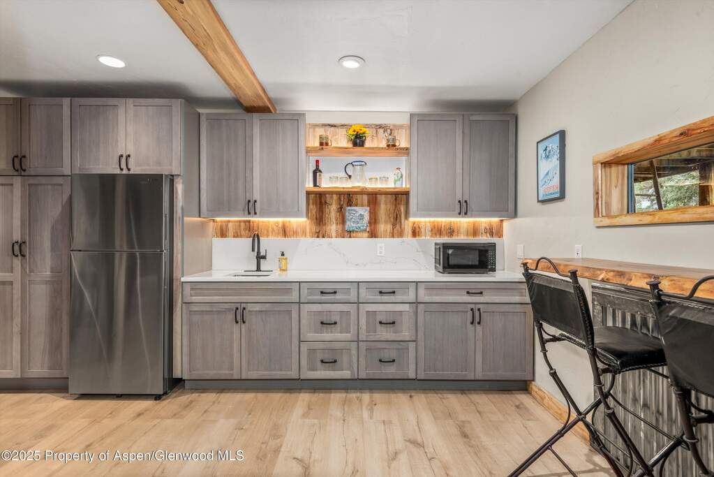 4 Bedroom Single Family Home/House's Image 38