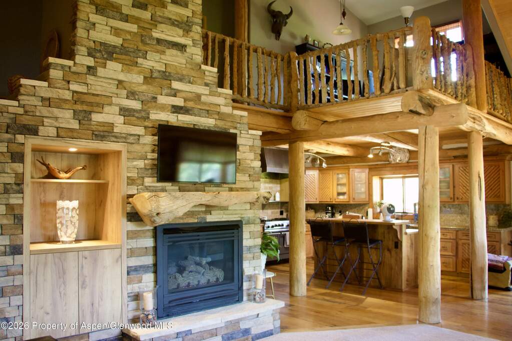 4 Bedroom Single Family Home/House's Image 6