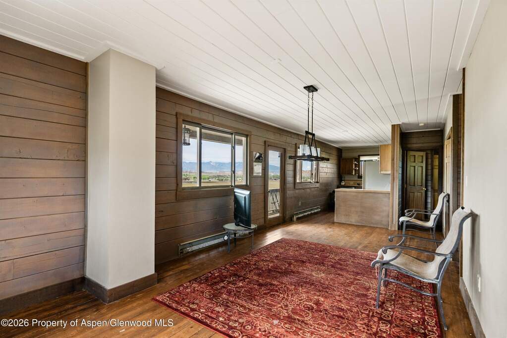 5 Bedroom Single Family Home/House's Image 28
