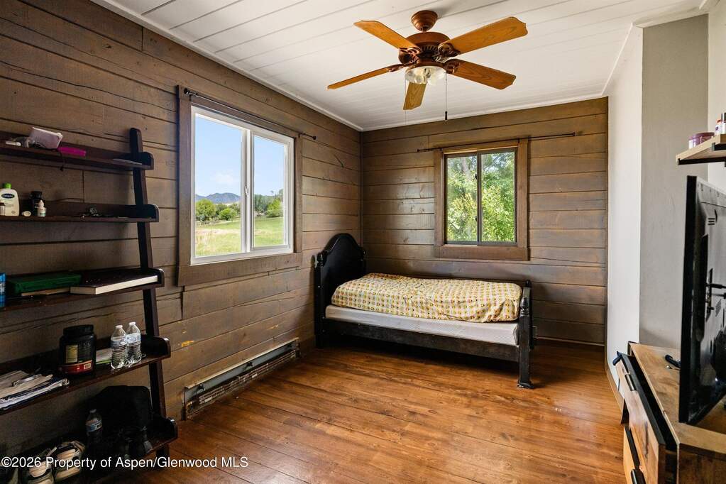 5 Bedroom Single Family Home/House's Image 30