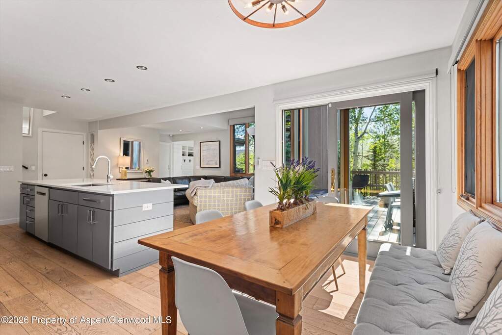2 Bedroom Villa/Townhouse's Image 8