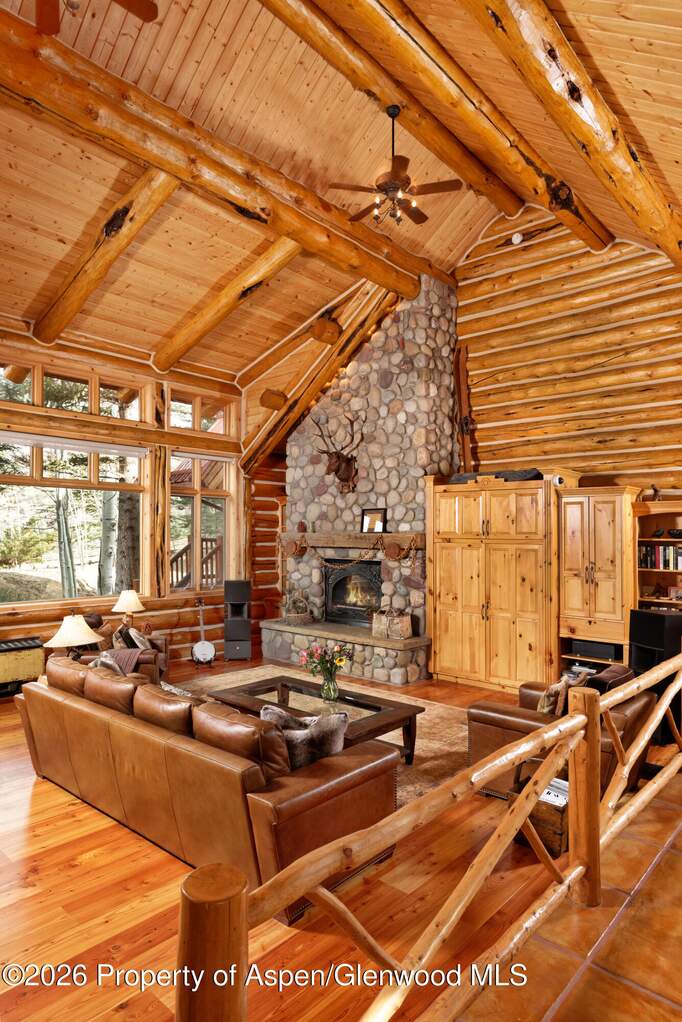 5 Bedroom Single Family Home/House's Image 15
