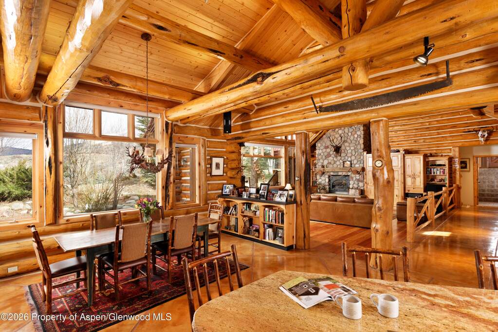 5 Bedroom Single Family Home/House's Image 19