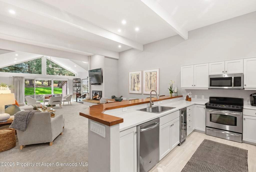 3 Bedroom Villa/Townhouse's Image 7