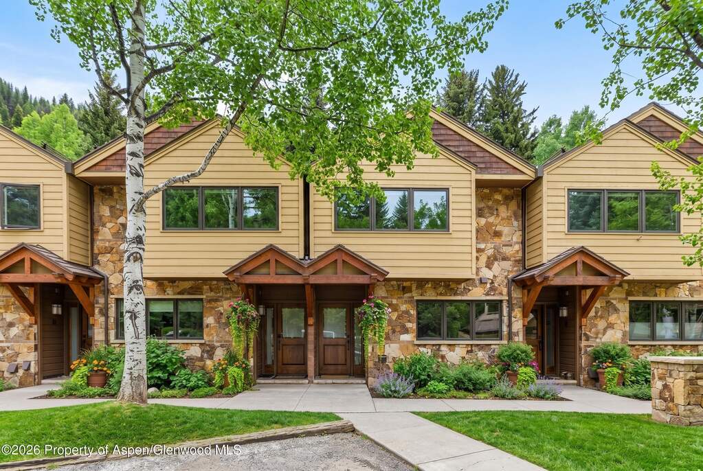 3 Bedroom Villa/Townhouse's Image 19