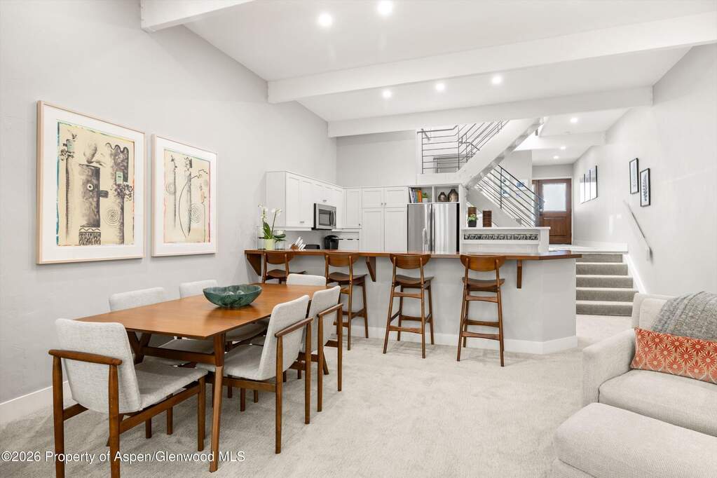 3 Bedroom Villa/Townhouse's Image 4