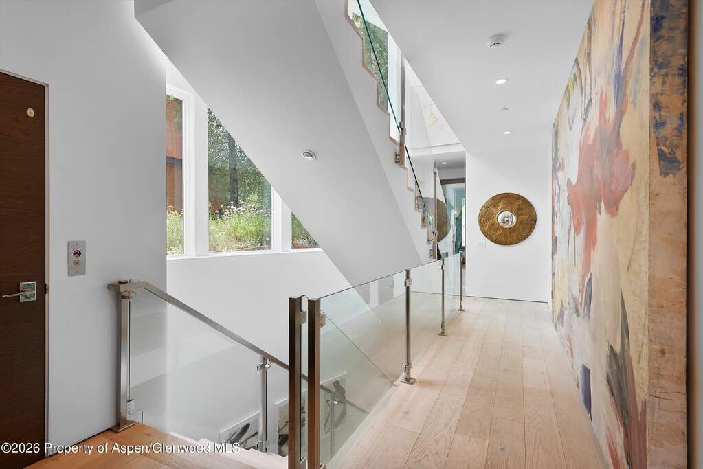 4 Bedroom Single Family Home/House's Image 21