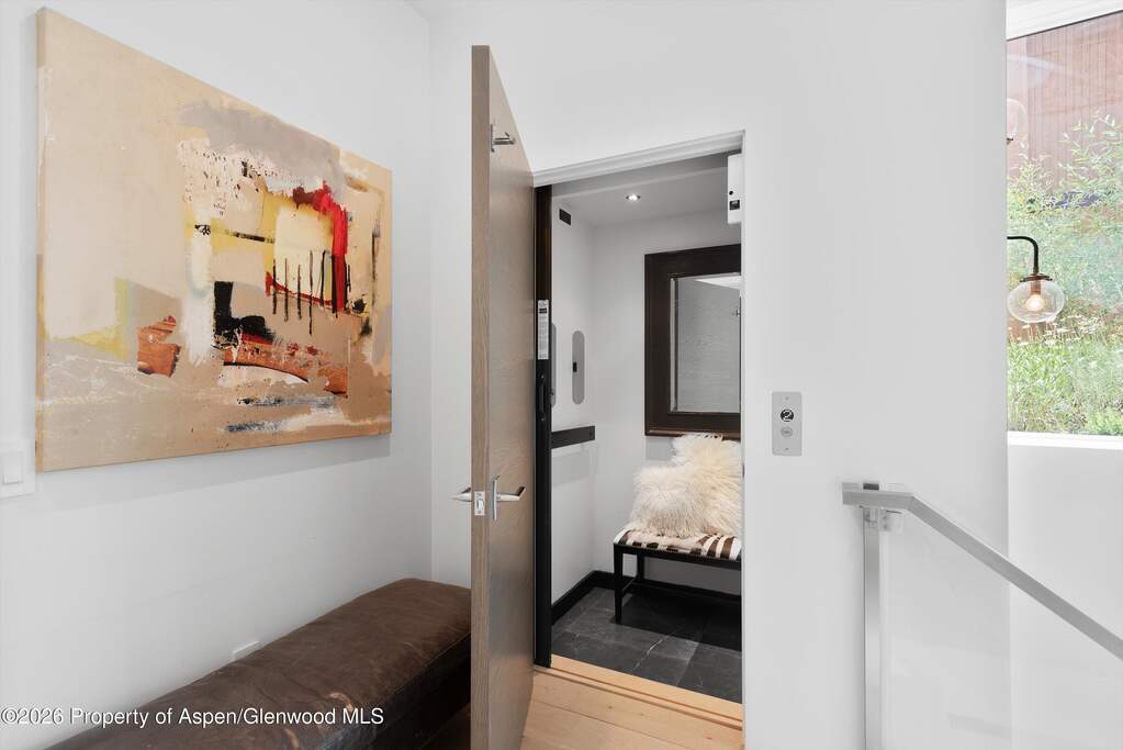 4 Bedroom Single Family Home/House's Image 23