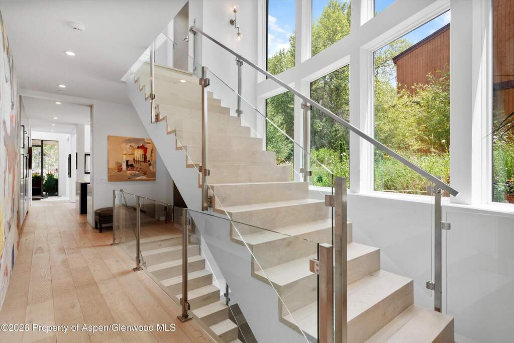 4 Bedroom Single Family Home/House's Image 26