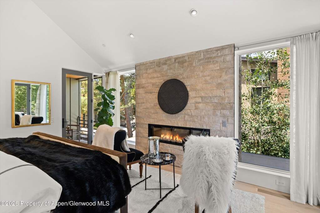 4 Bedroom Single Family Home/House's Image 30