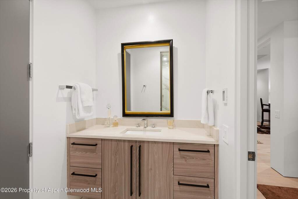 4 Bedroom Single Family Home/House's Image 52