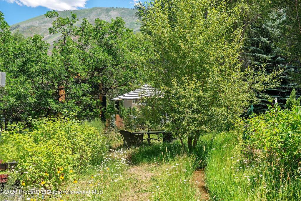 4 Bedroom Single Family Home/House's Image 62