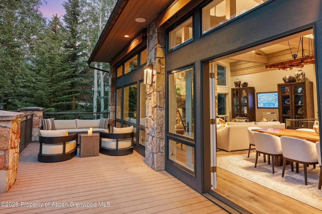 5 Bedroom Single Family Home/House's Image 26