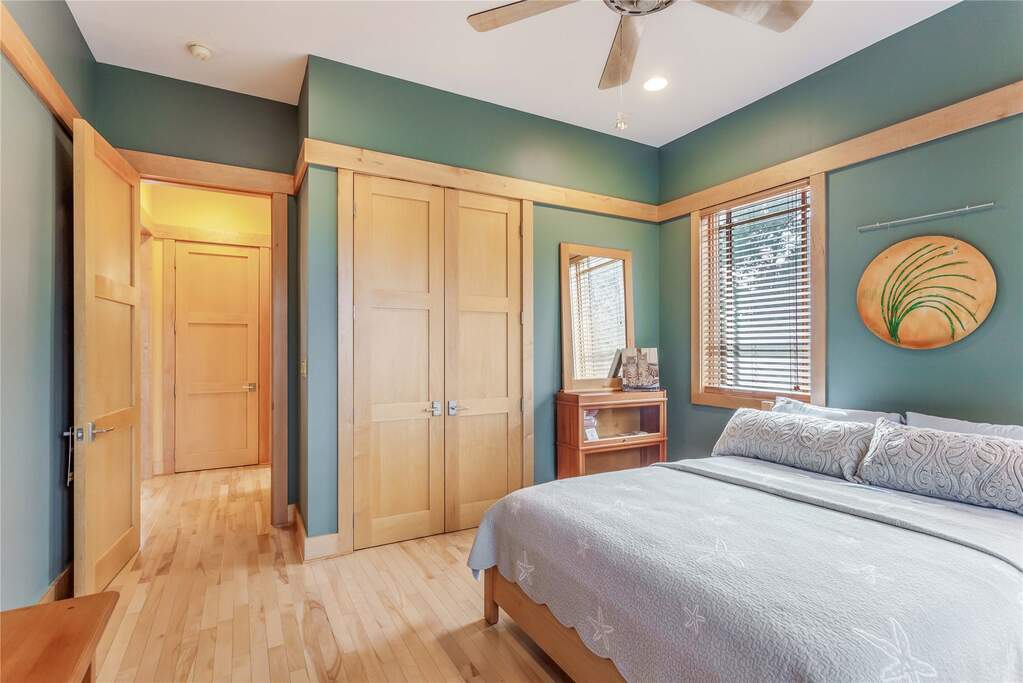 4 Bedroom Single Family Home/House's Image 22